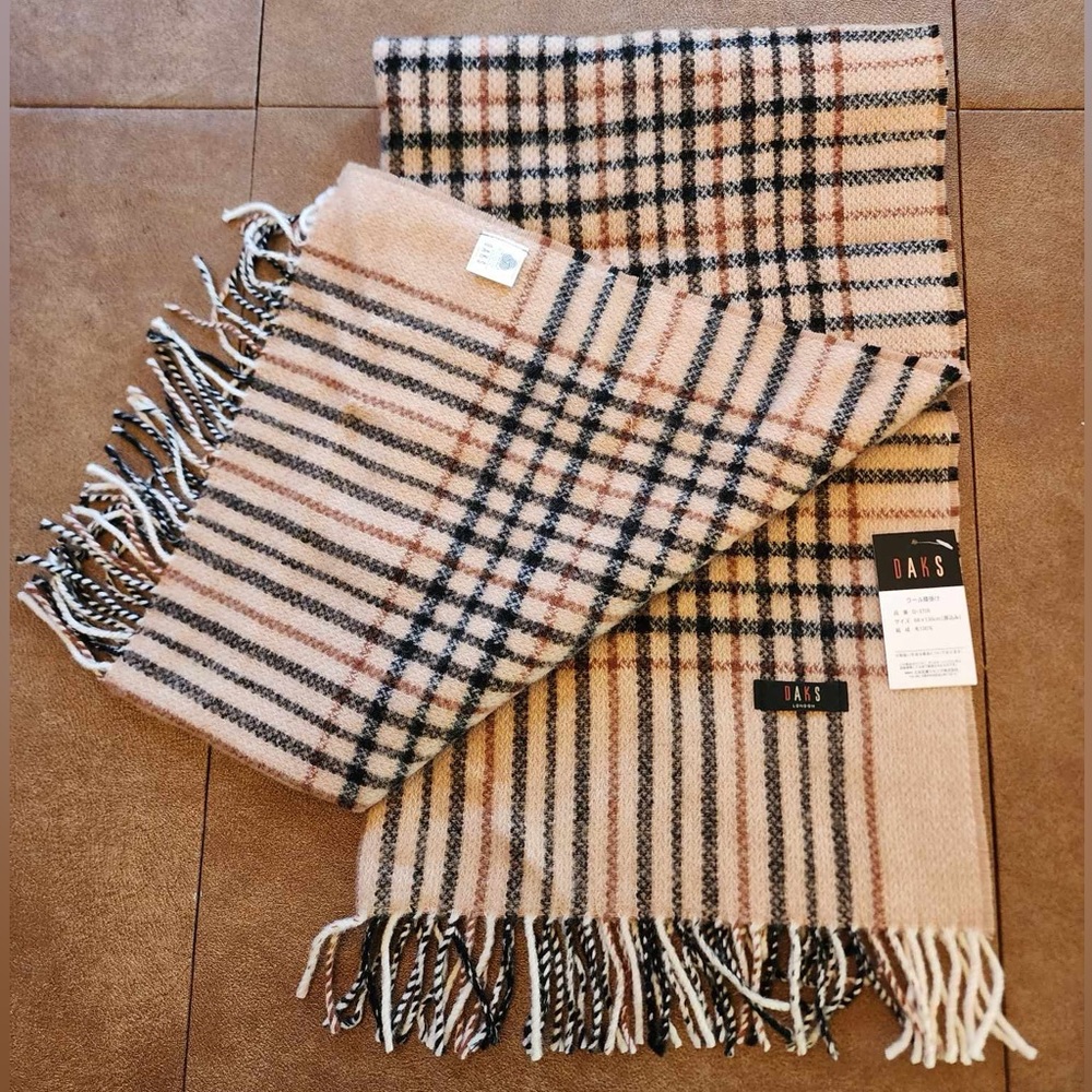 BNIB Vintage Daks London Wool Scarf Daks London Lambswool Scarves